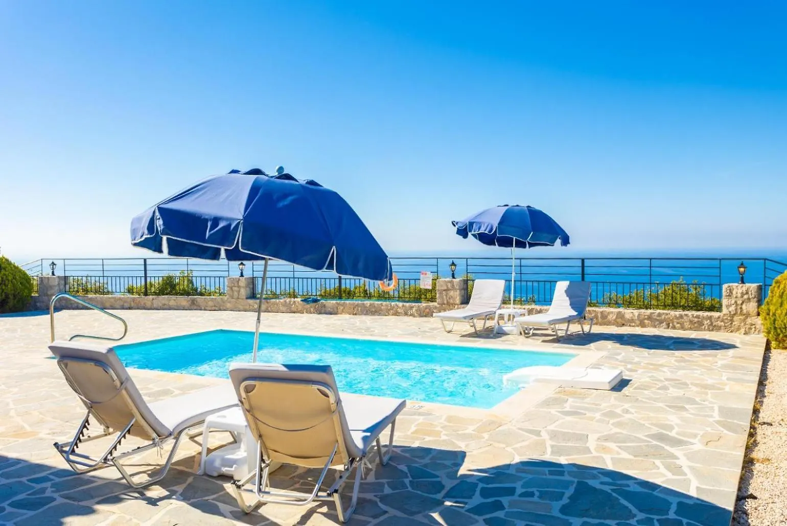 Villa Valio Drapanítika